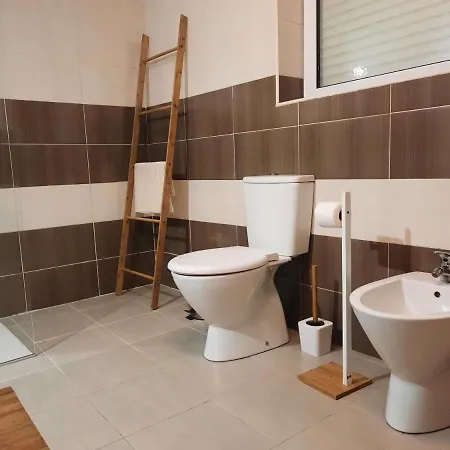 בית נופש Nova House Vila Nova (Terceira)