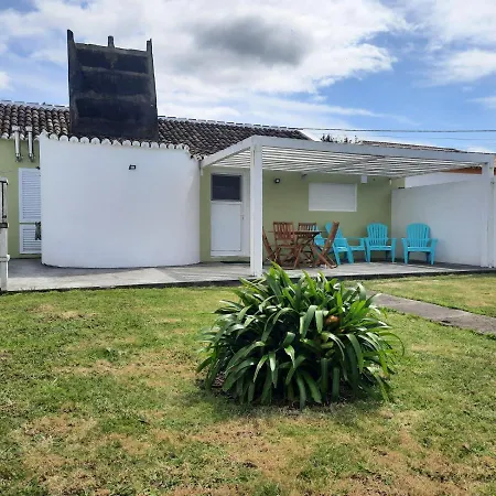 Nova House Vila Nova (Terceira)