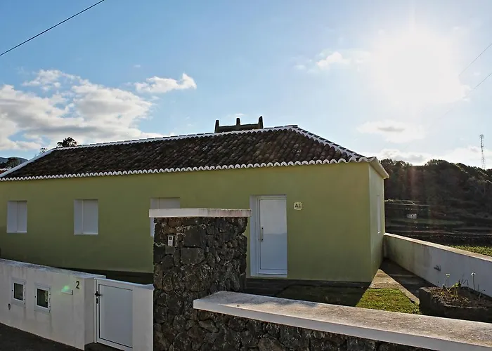 Semesterbostad Nova House